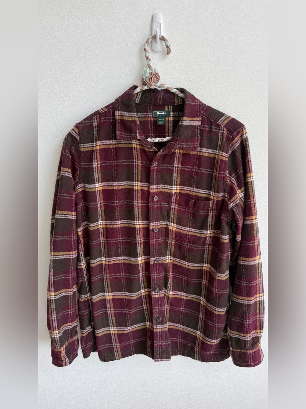 ROOTS plaid flannel
XS